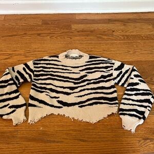 Honey Punch Women’s Zebra Sweater Size Small